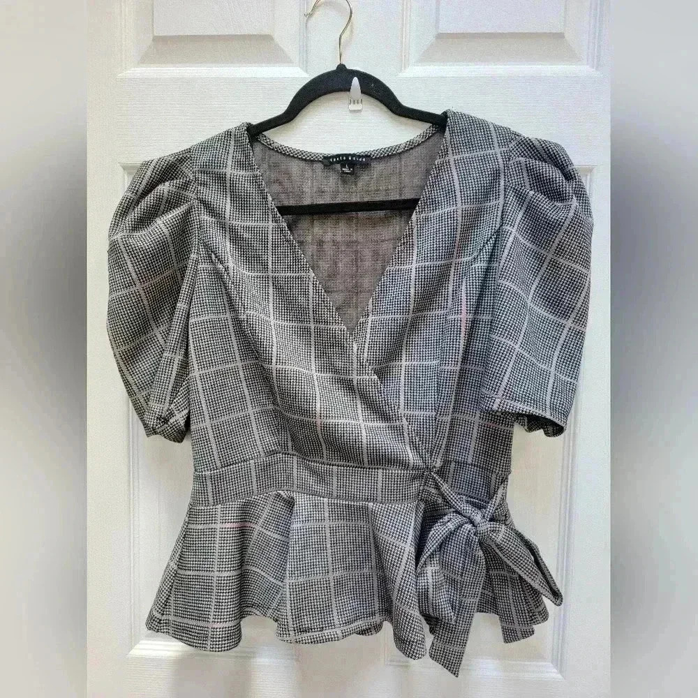 Haute Monde Women's  Plaid Wrap Peplum Top Size Large